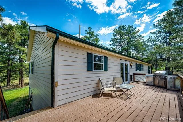 40400 Moon Stone Court Deer Trail, CO 80105