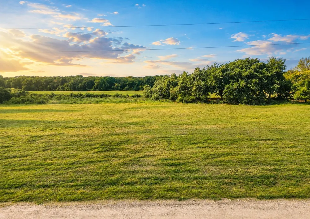 Alto Lane Gholson, TX 76705