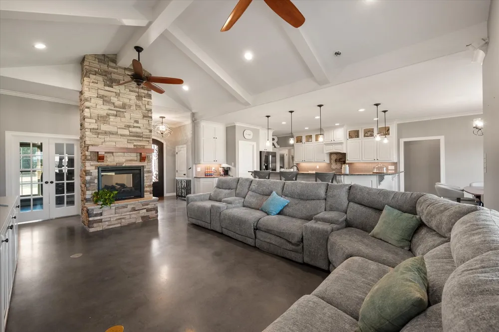 193 Caddo Trail Corsicana, TX 75109