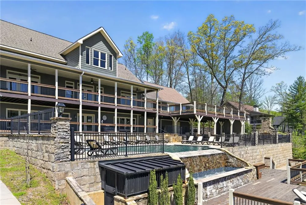 292 Highpoint Trail Blairsville, GA 30512