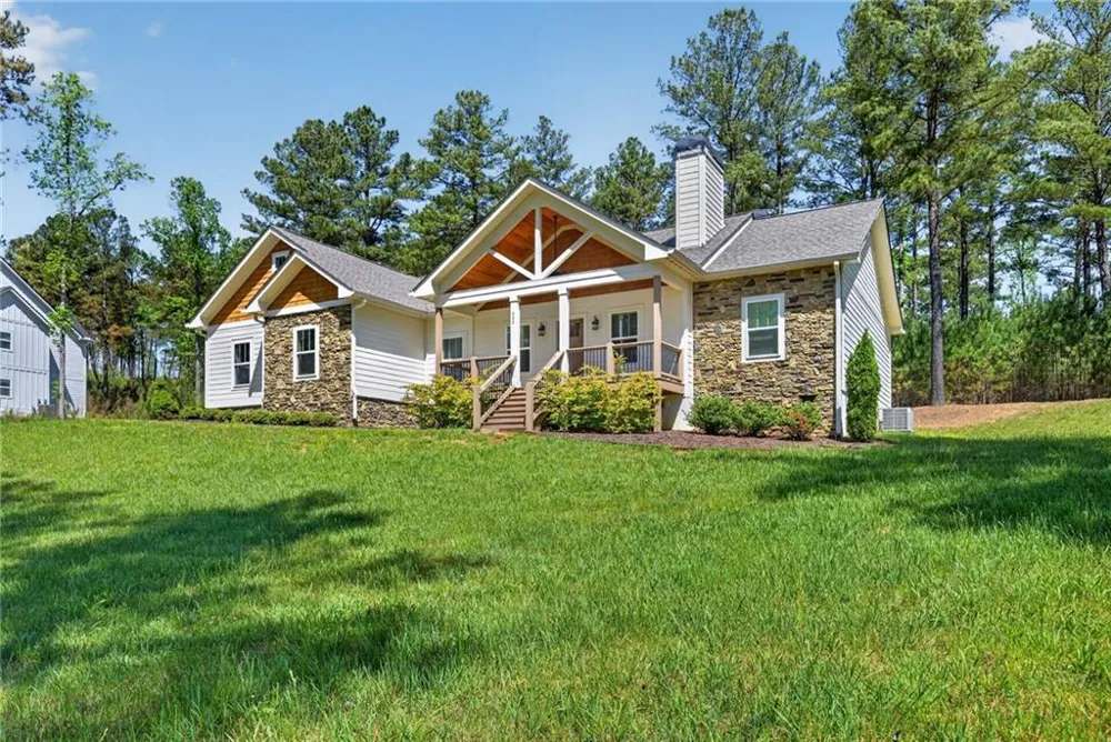 292 Highpoint Trail Blairsville, GA 30512