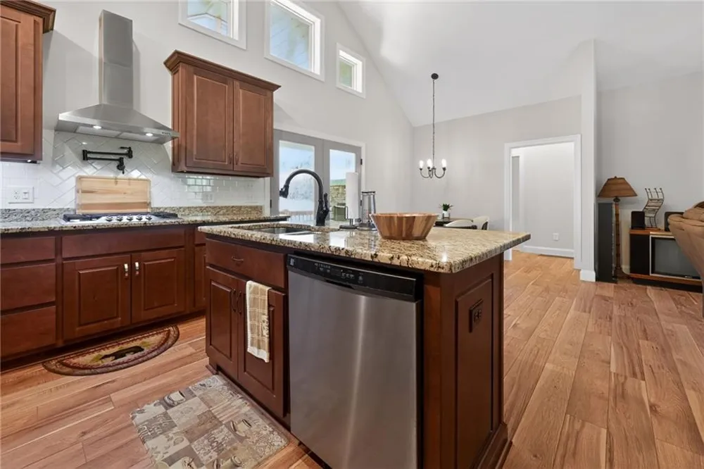 292 Highpoint Trail Blairsville, GA 30512