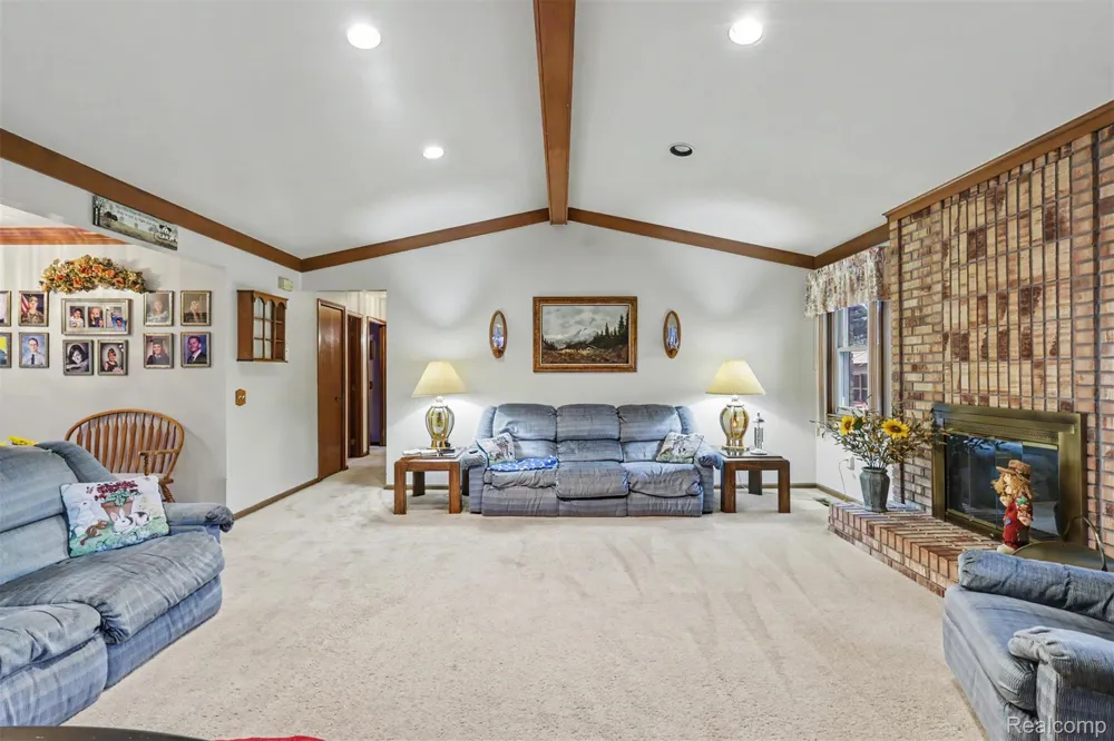 723 6th Street Wyandotte City, MI 48192