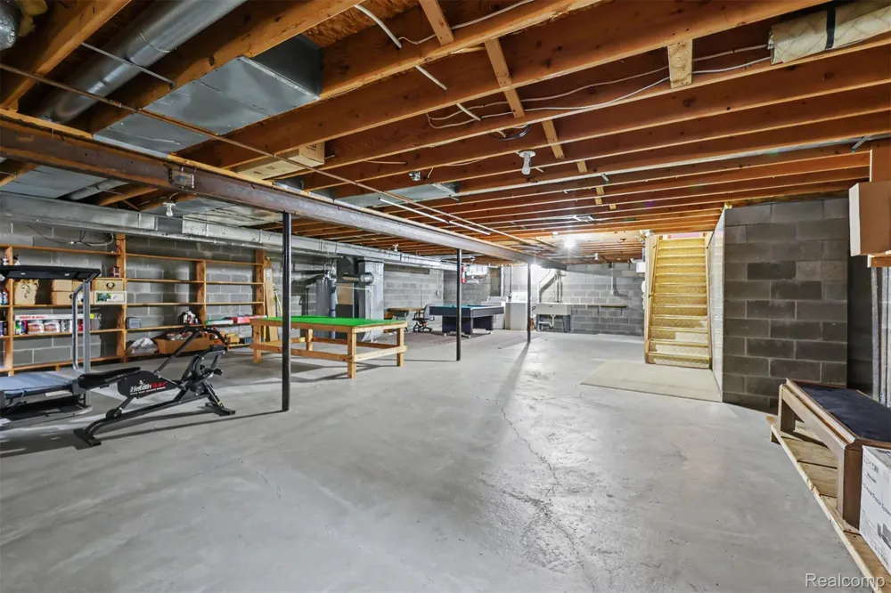 723 6th Street Wyandotte City, MI 48192