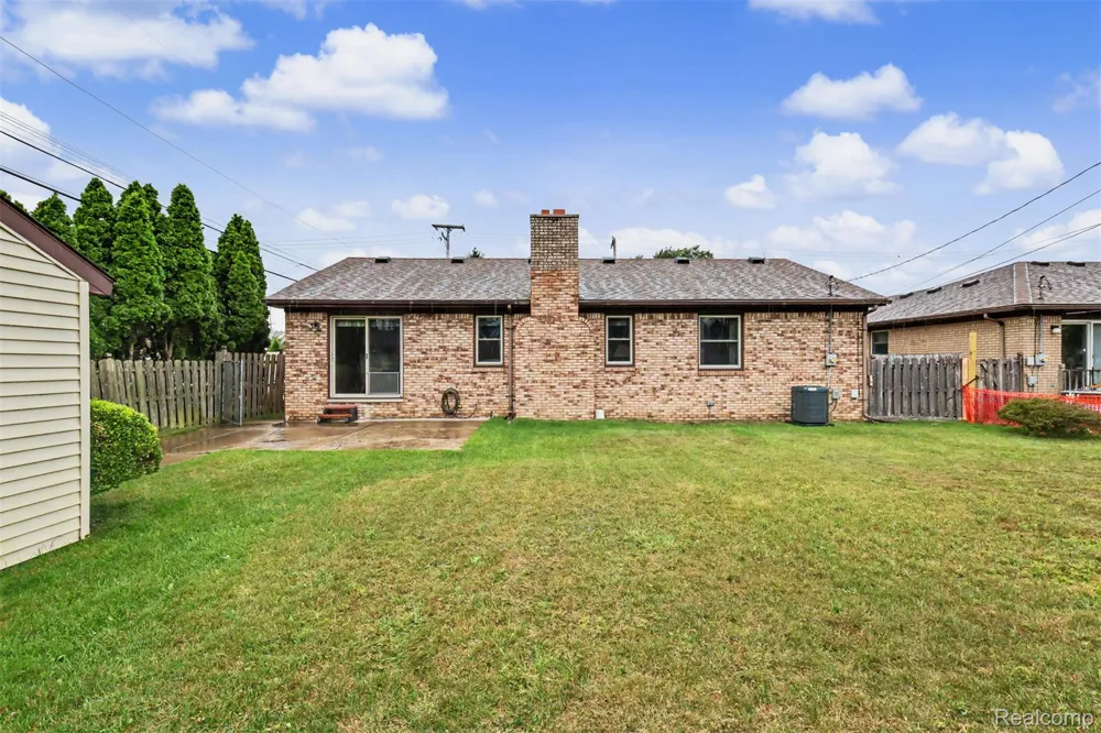 723 6th Street Wyandotte City, MI 48192