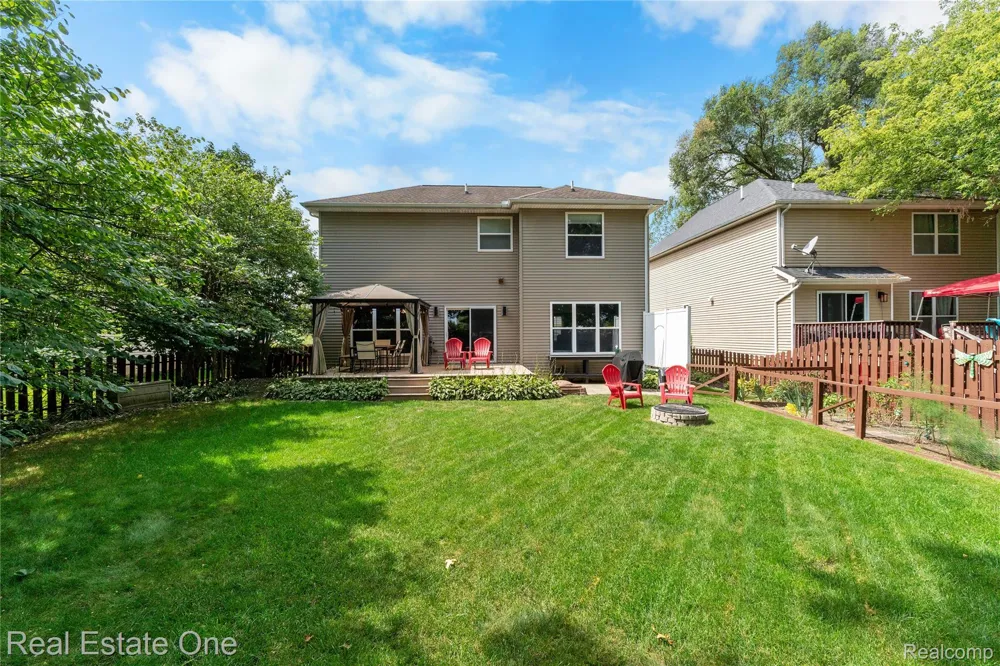 1151 Gene Drive Chelsea City, MI 48118