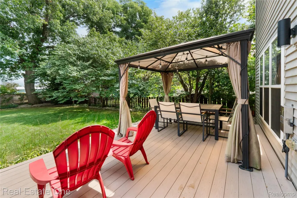 1151 Gene Drive Chelsea City, MI 48118