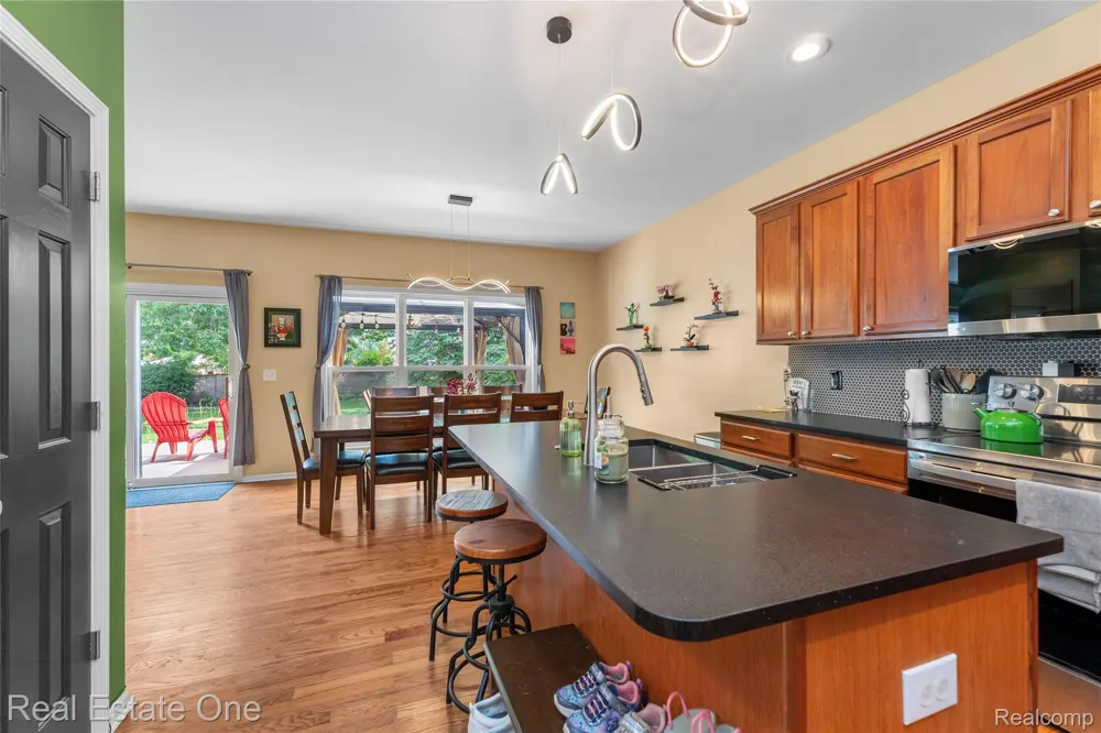 1151 Gene Drive Chelsea City, MI 48118