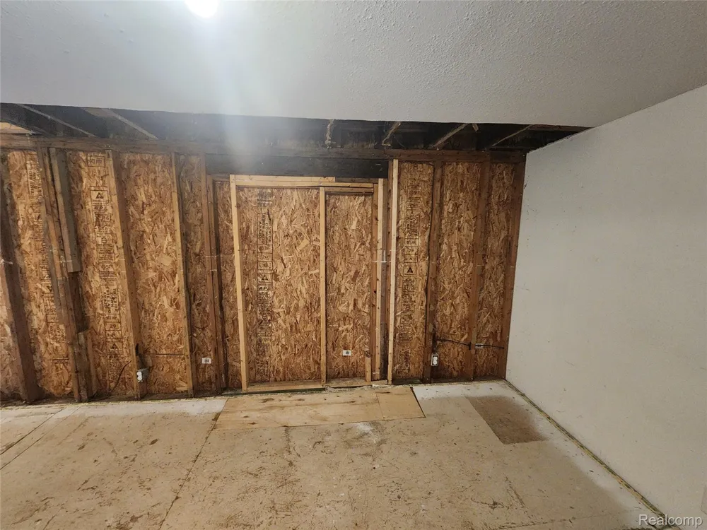 262 Betty Street Brandon Charter Township, MI 48462