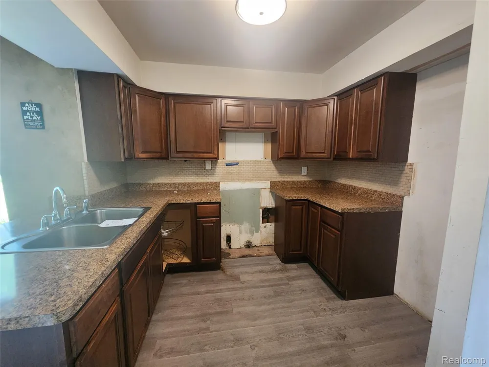 262 Betty Street Brandon Charter Township, MI 48462