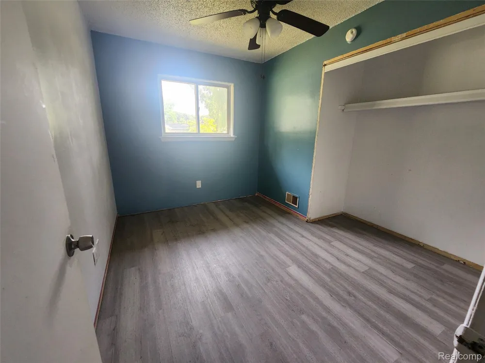 262 Betty Street Brandon Charter Township, MI 48462