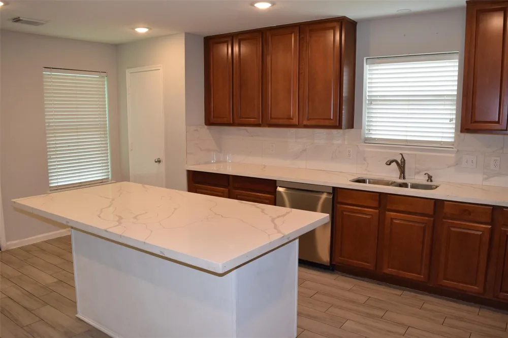 15510 Liberty Bluff Drive Houston, TX 77049