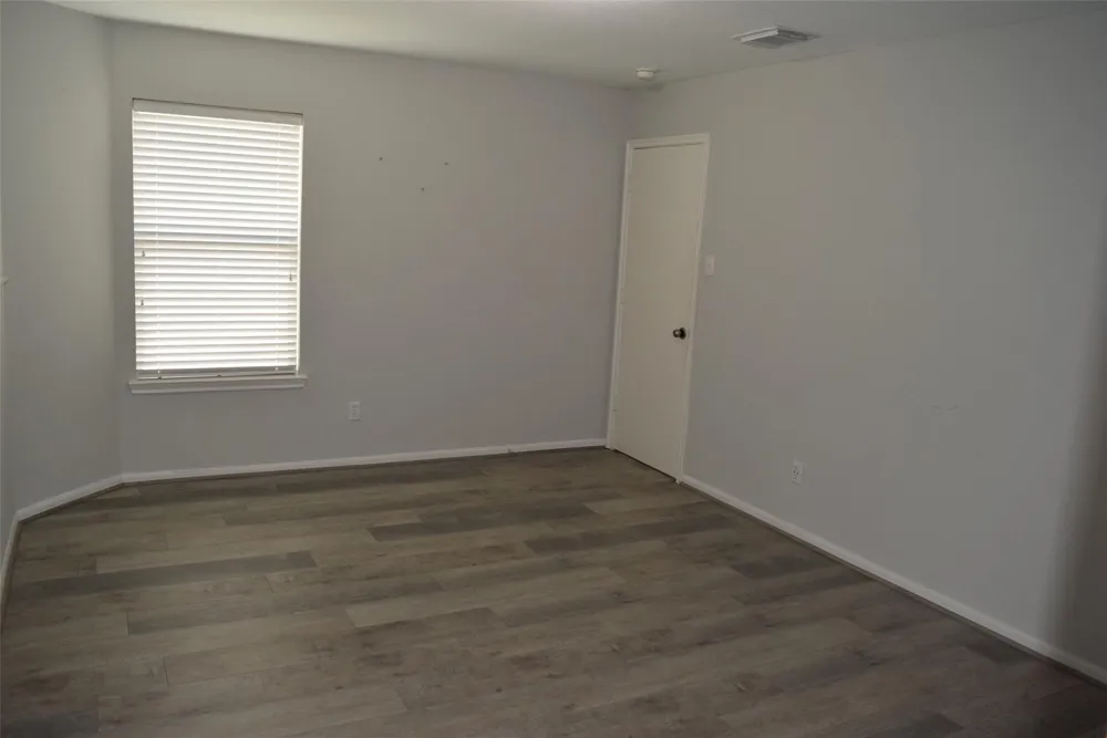 15510 Liberty Bluff Drive Houston, TX 77049