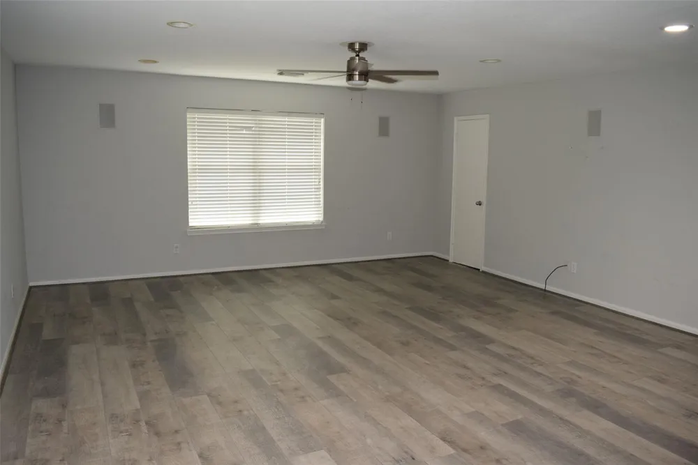15510 Liberty Bluff Drive Houston, TX 77049
