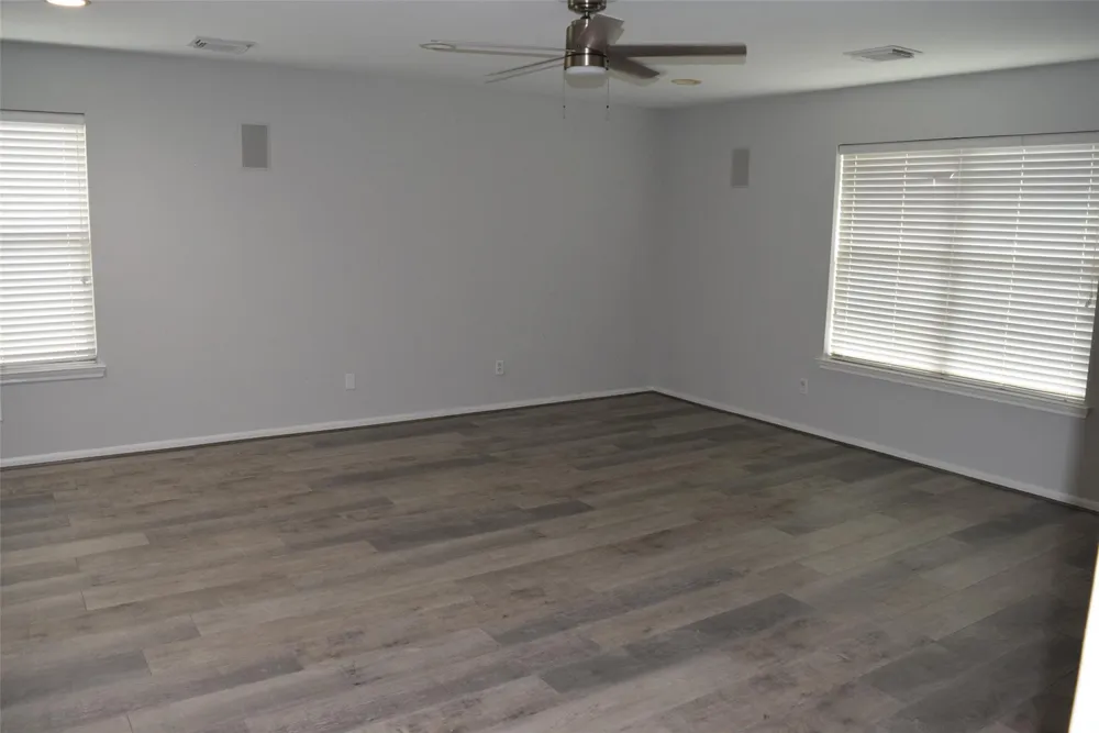 15510 Liberty Bluff Drive Houston, TX 77049