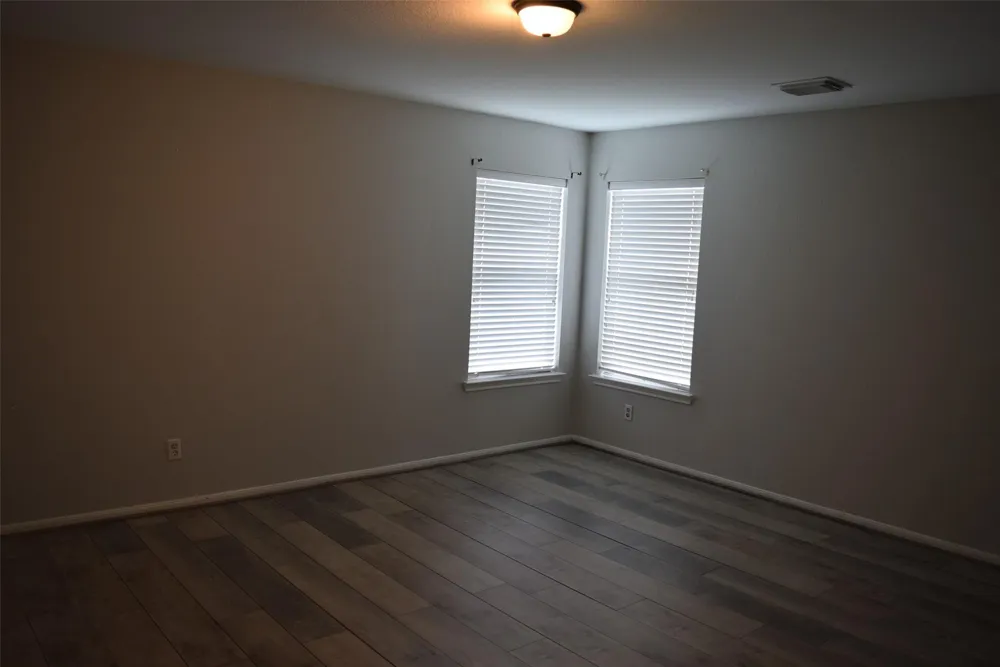 15510 Liberty Bluff Drive Houston, TX 77049