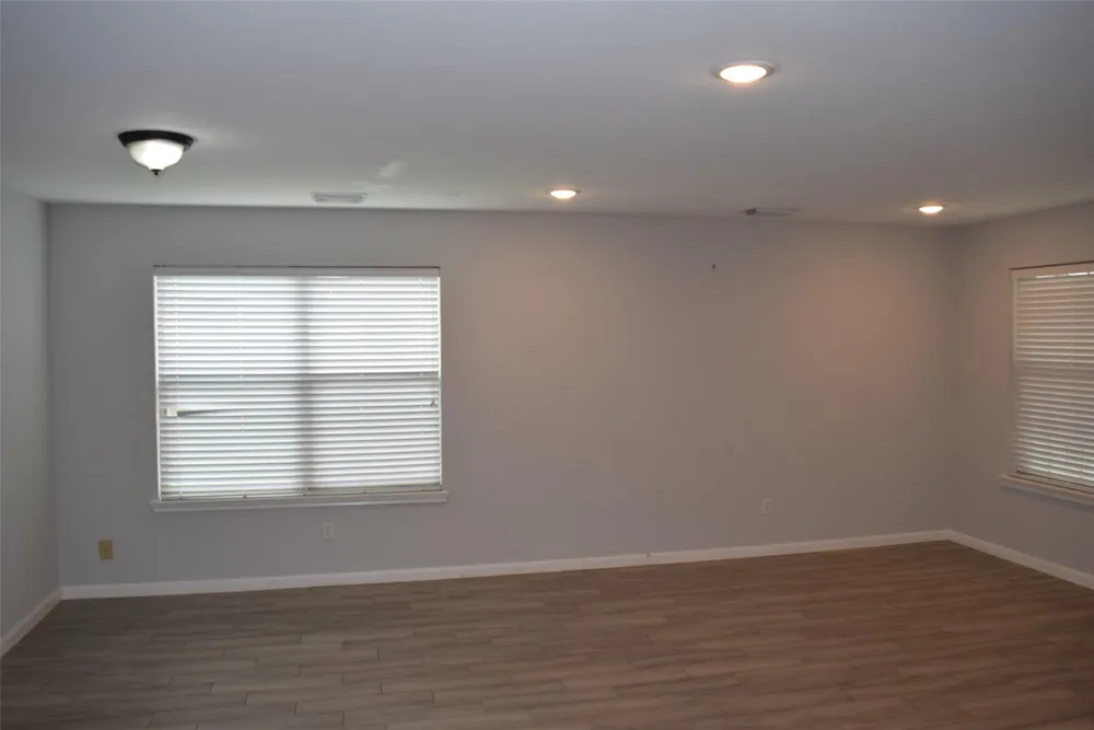 15510 Liberty Bluff Drive Houston, TX 77049