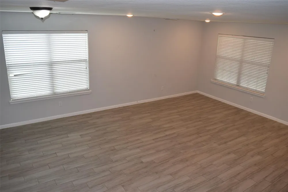 15510 Liberty Bluff Drive Houston, TX 77049
