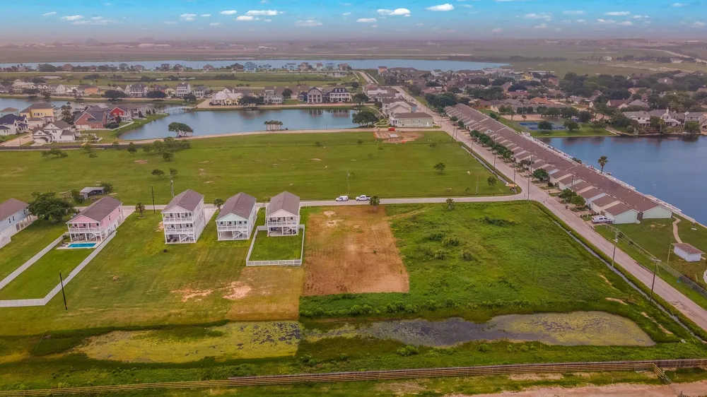 2445 103rd Street Galveston, TX 77554