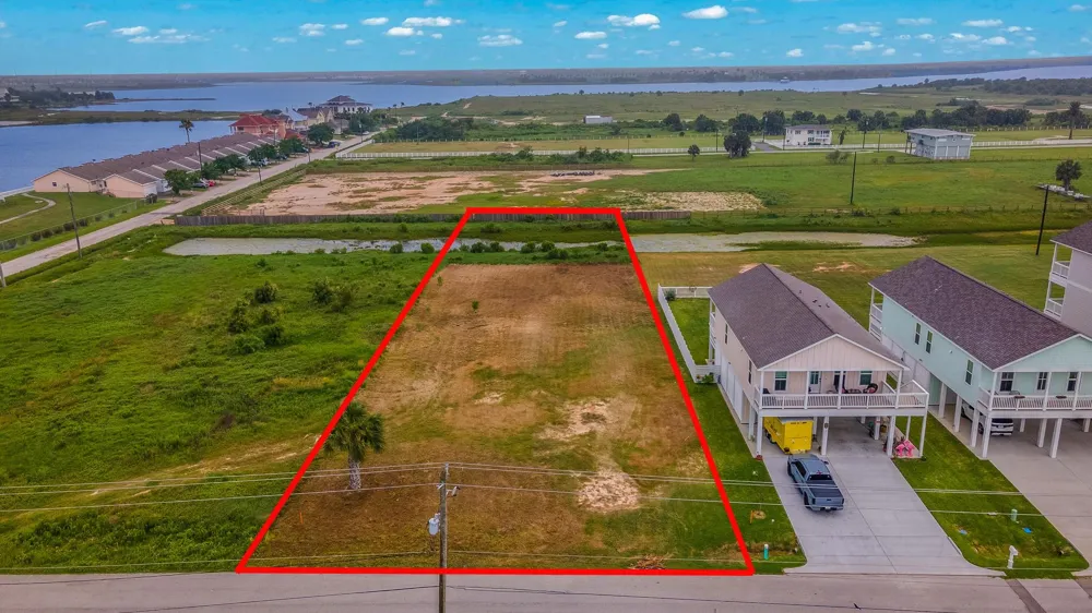 2445 103rd Street Galveston, TX 77554