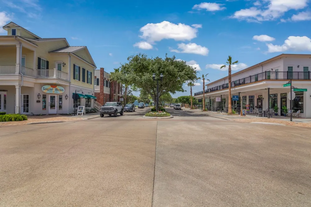 2445 103rd Street Galveston, TX 77554