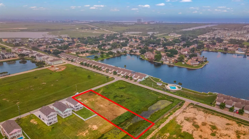 2445 103rd Street Galveston, TX 77554