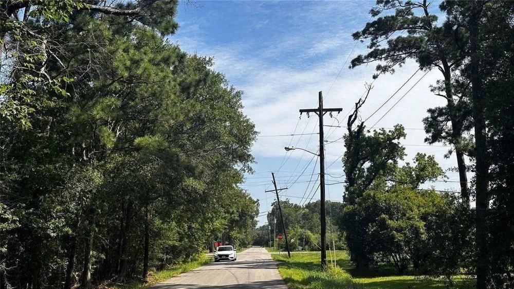 20 Barrett Rd Beaumont, TX 77708
