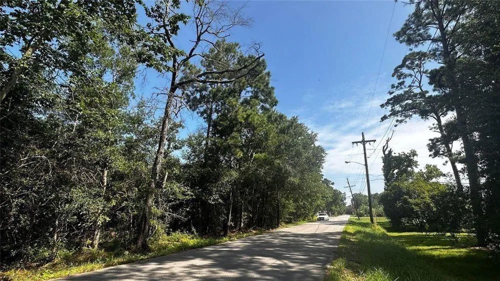 20 Barrett Rd Beaumont, TX 77708