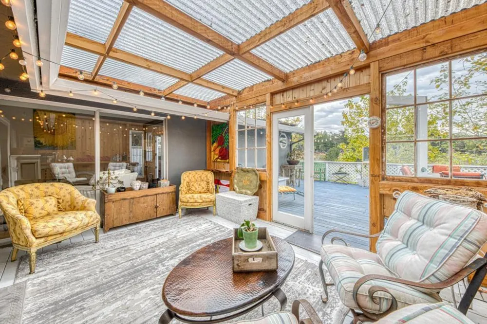 26085 S Carmel Hills Drive Carmel, CA 93923