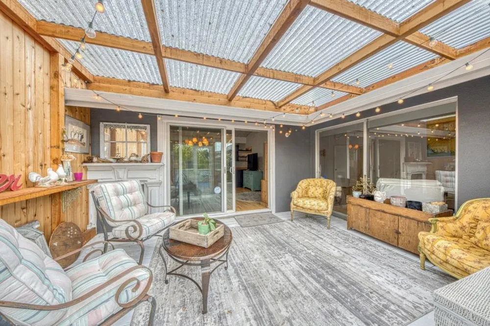 26085 S Carmel Hills Drive Carmel, CA 93923