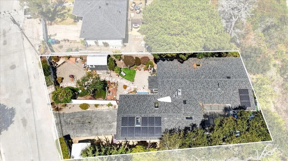 26085 S Carmel Hills Drive Carmel, CA 93923