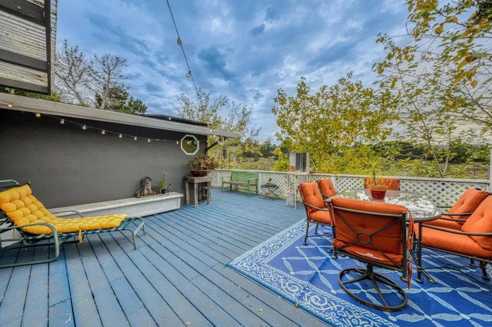 26085 S Carmel Hills Drive Carmel, CA 93923