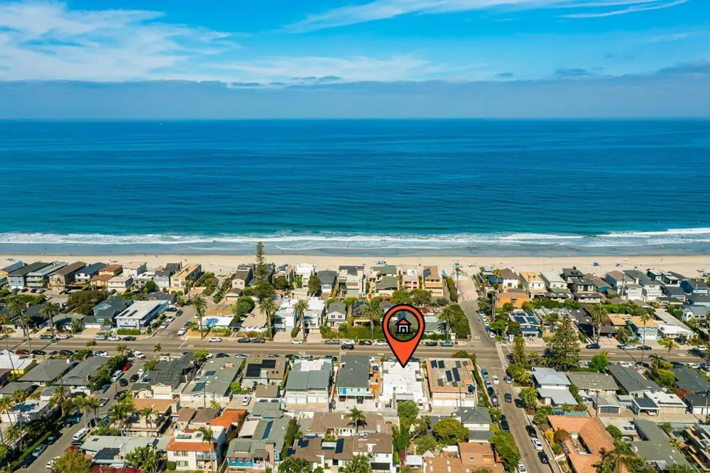 1943 Coast #A Del Mar, CA 92014
