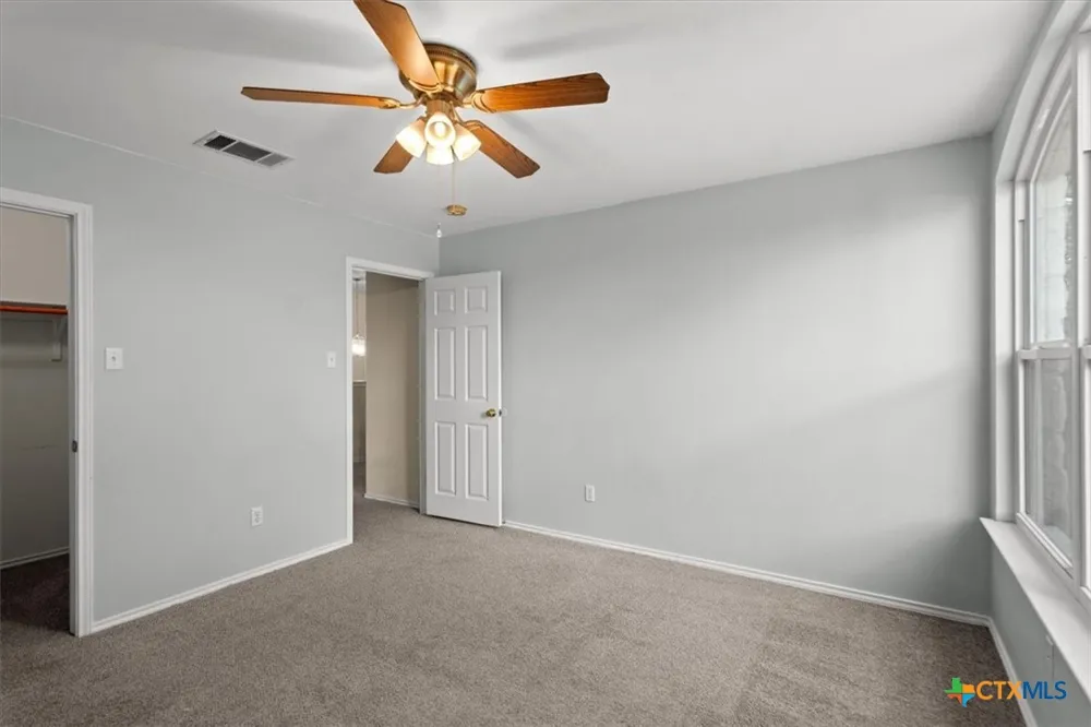 118 Rio Grande Drive Kyle, TX 78640