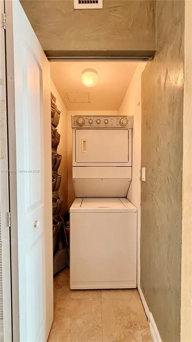 1755 E Hallandale Beach Blvd #1408E Hallandale Beach, FL 33009