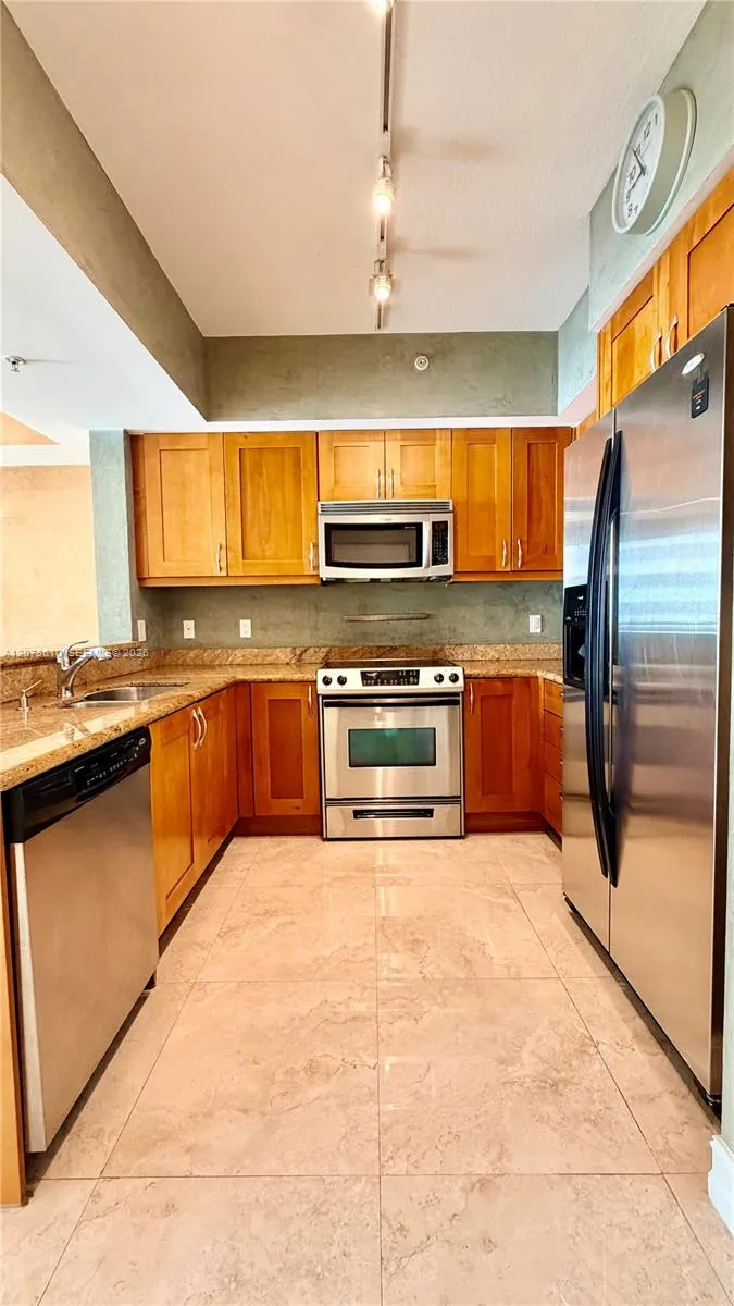 1755 E Hallandale Beach Blvd #1408E Hallandale Beach, FL 33009
