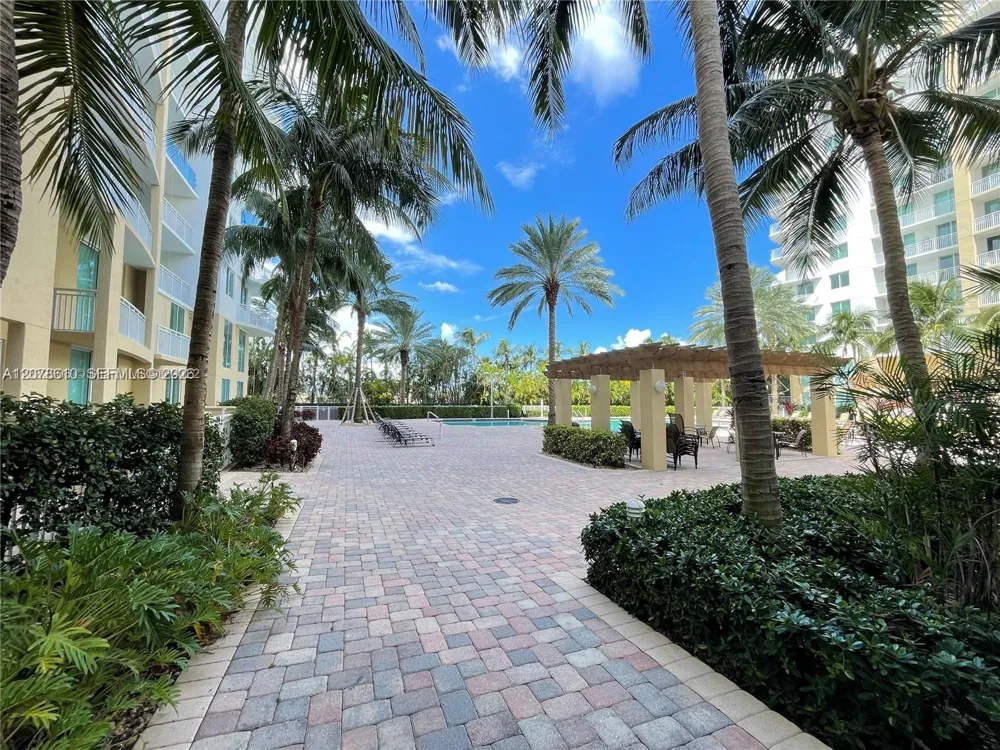 1755 E Hallandale Beach Blvd #1408E Hallandale Beach, FL 33009