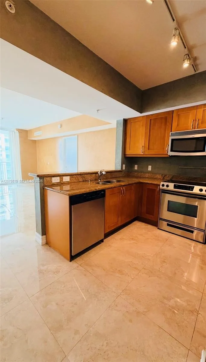 1755 E Hallandale Beach Blvd #1408E Hallandale Beach, FL 33009