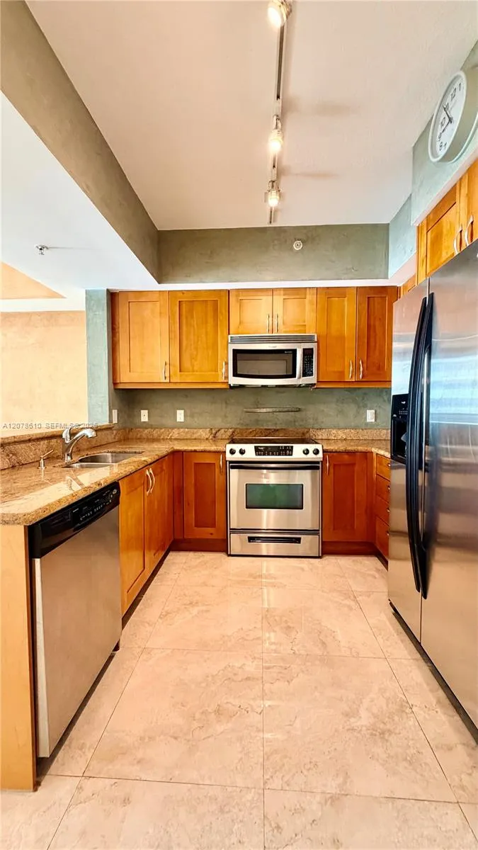 1755 E Hallandale Beach Blvd #1408E Hallandale Beach, FL 33009