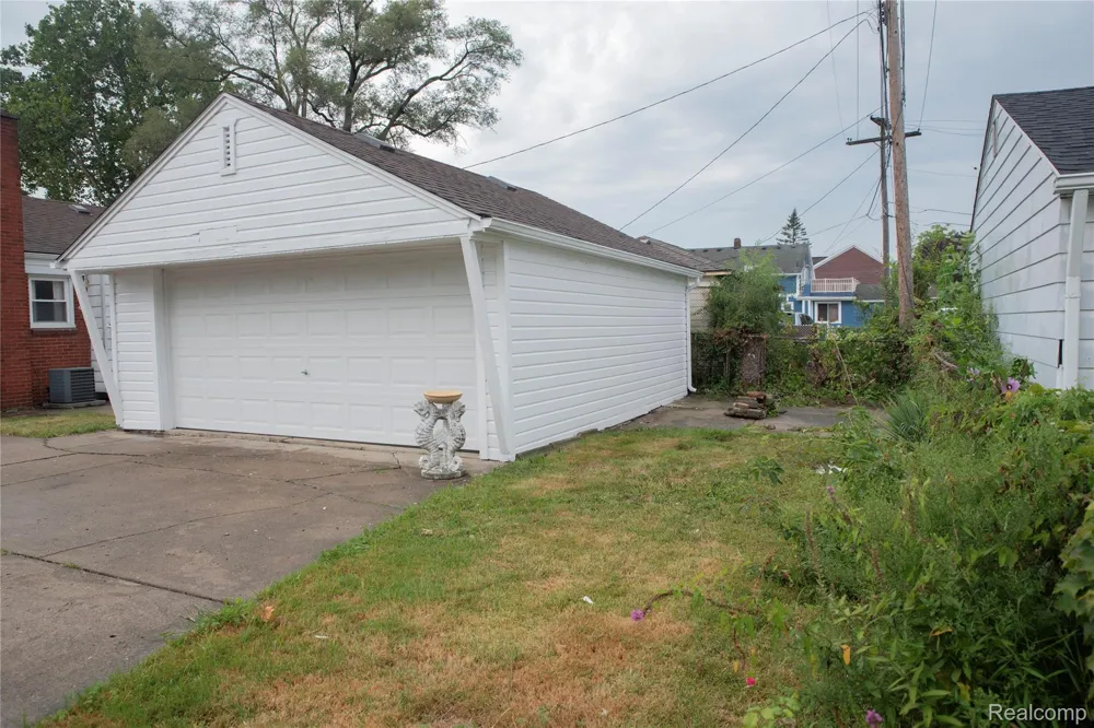 20021 Martin Road St Clair Shores City, MI 48081
