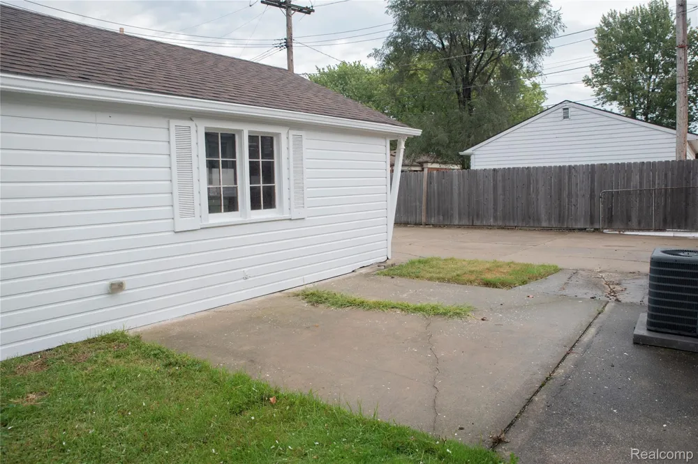 20021 Martin Road St Clair Shores City, MI 48081