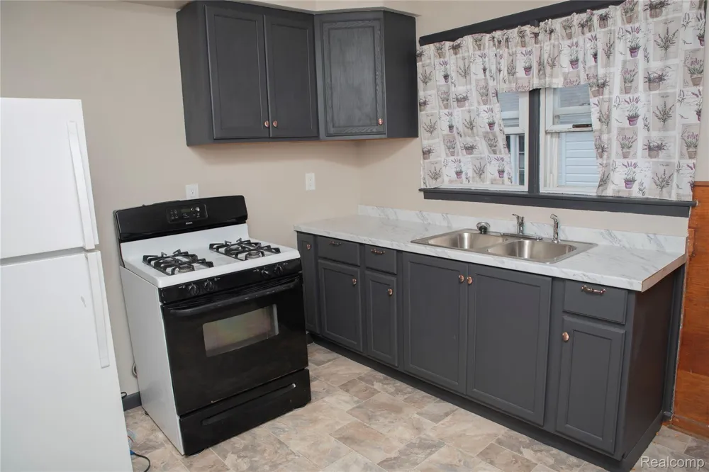 20021 Martin Road St Clair Shores City, MI 48081