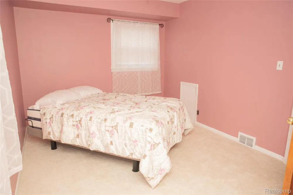 20021 Martin Road St Clair Shores City, MI 48081