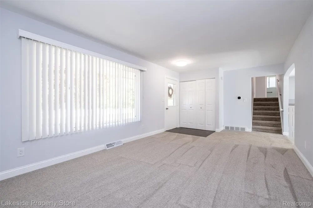 841 Driburg Drive Commerce Charter Township, MI 48390