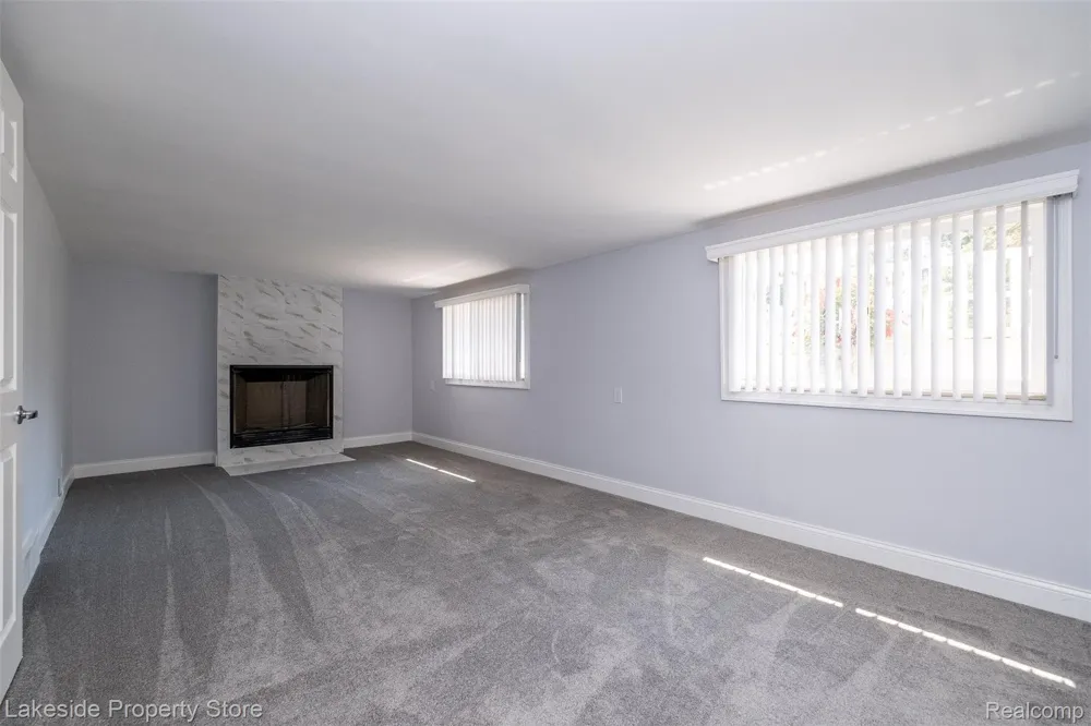 841 Driburg Drive Commerce Charter Township, MI 48390