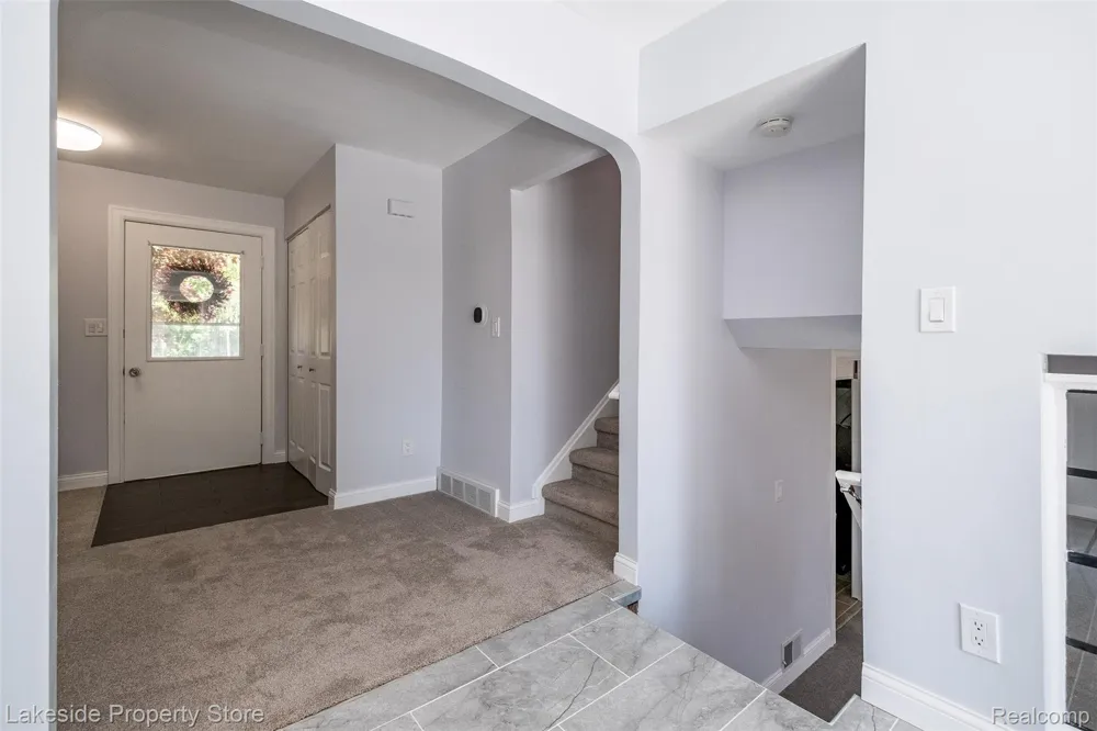 841 Driburg Drive Commerce Charter Township, MI 48390