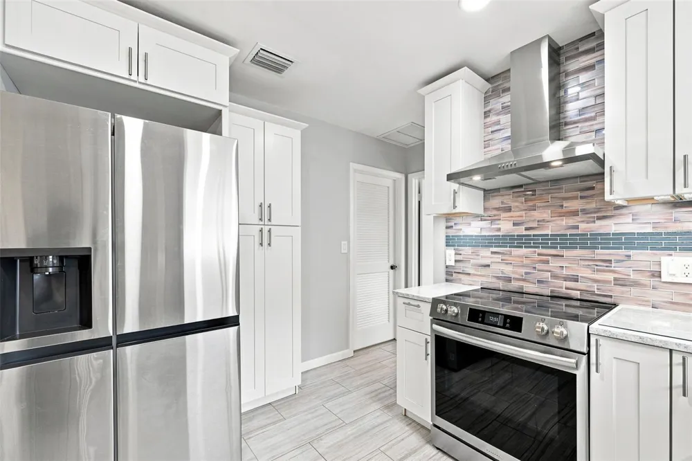 28 WALL TERRACE Redington Shores, FL 33708