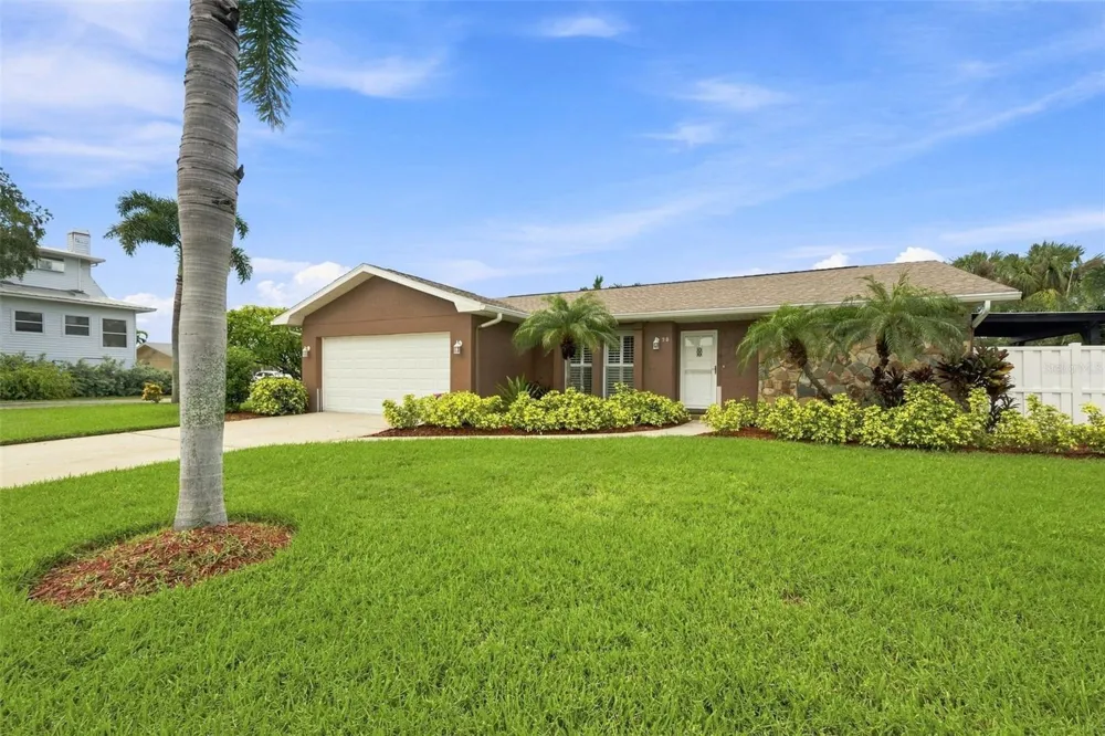 28 WALL TERRACE Redington Shores, FL 33708