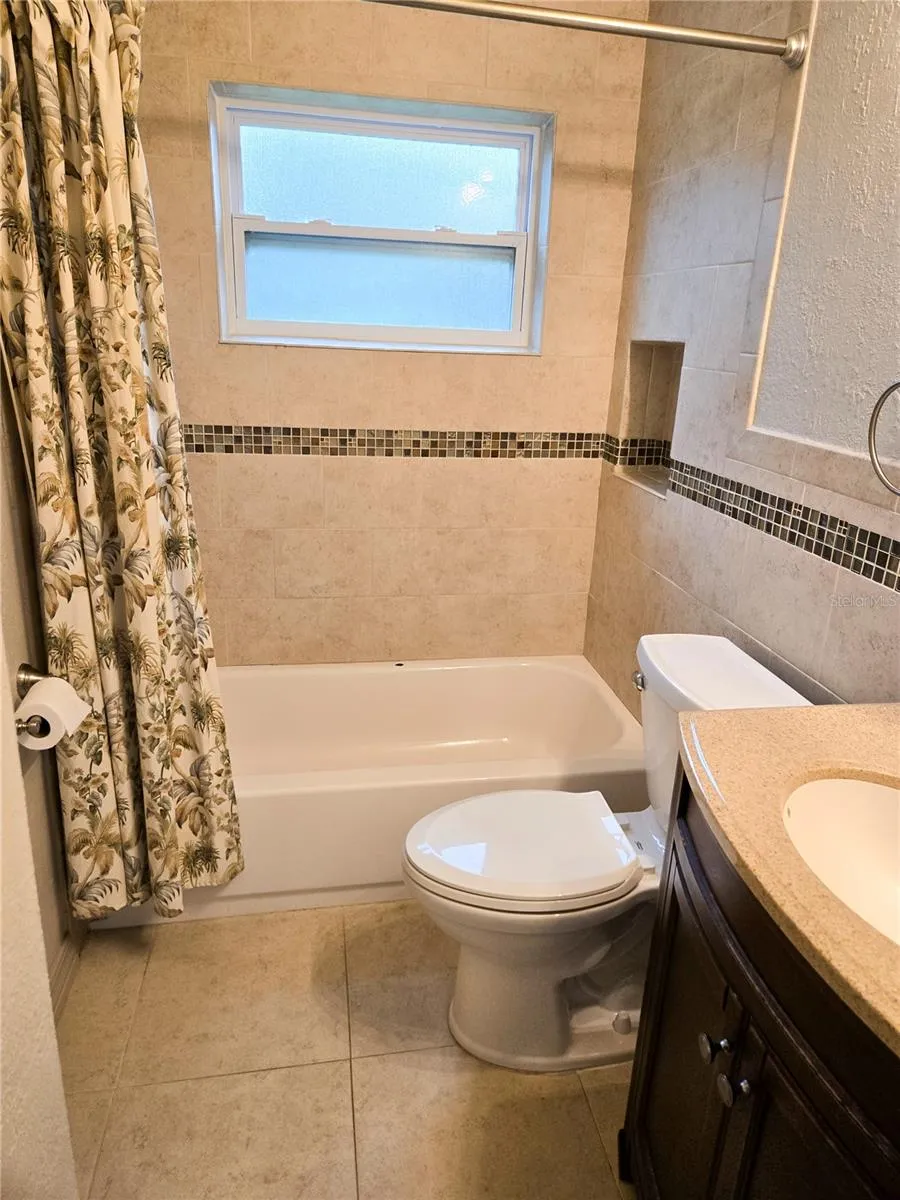 1517 S TAYLOR ROAD Seffner, FL 33584