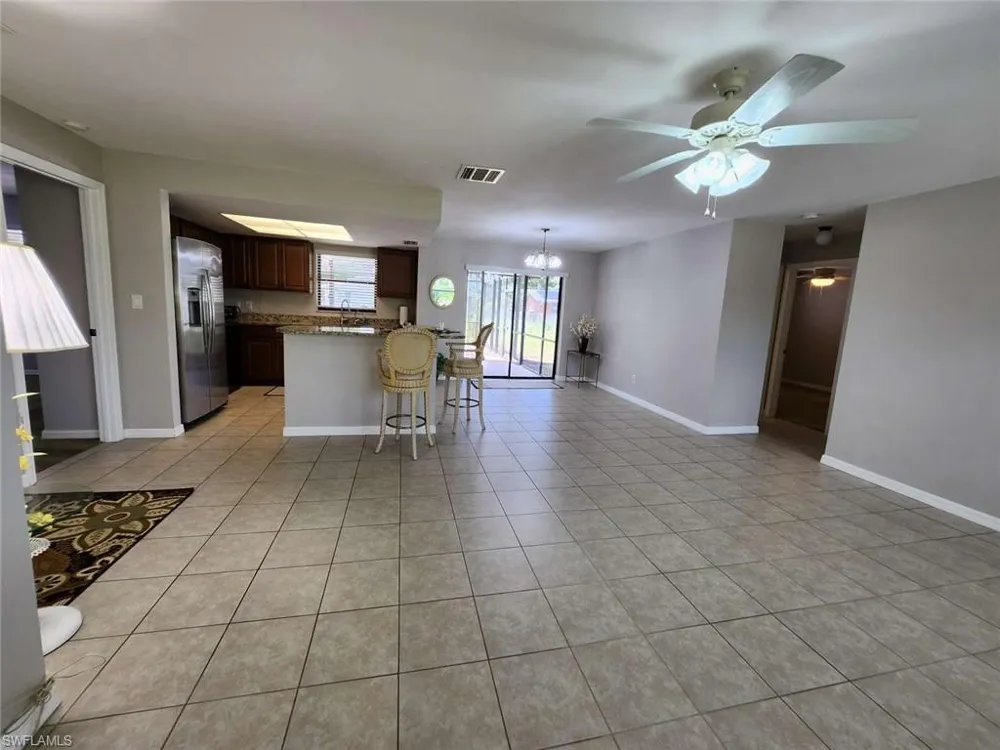 1224 SE 22nd Place Cape Coral, FL 33990